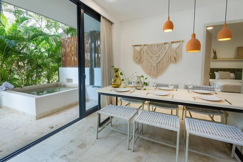 2 Bedroom Apartment + Private Pool And Roof Top Terrace Tulum 0*,  Mexico